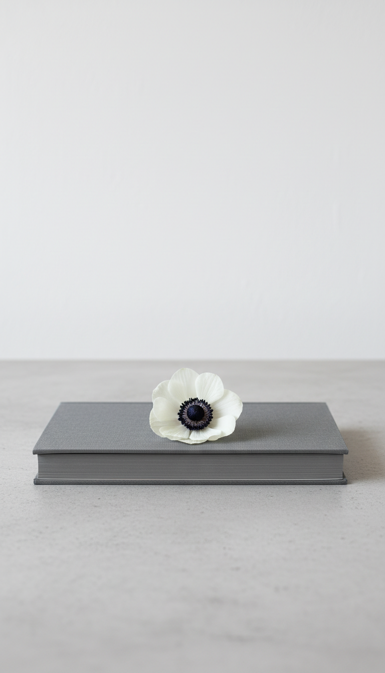 4. The Minimalist Volume with a Single Bloom