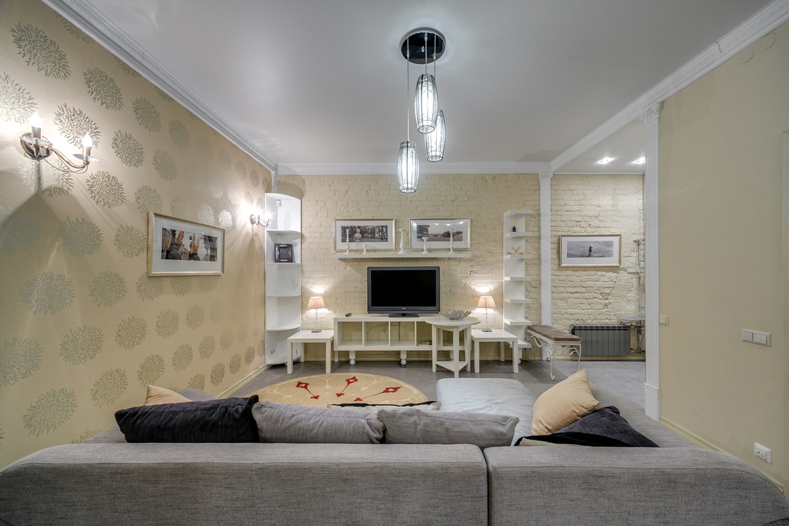 modern living room paint and wallpaper combination